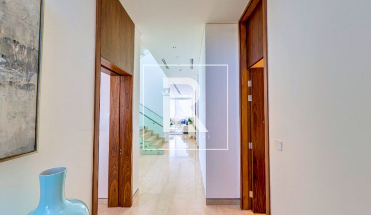 property_1732864826_17149115543